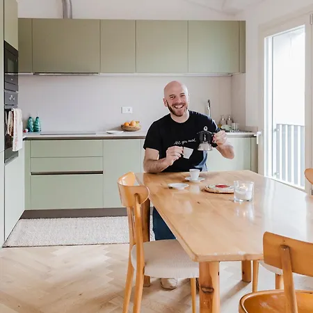 La Casa Di Rovere Alloggio in famiglia *